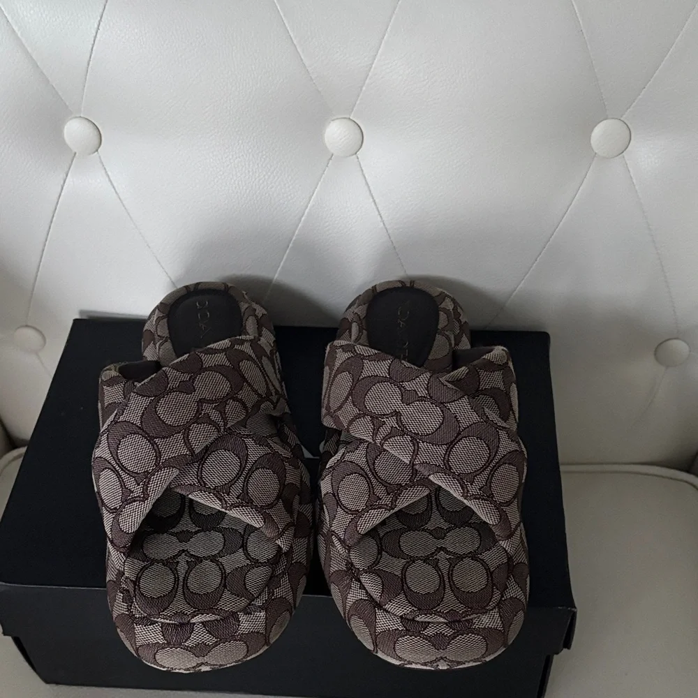 Coach Penelope BubblePlatform Signature Brown Slide Sandals - Picture 10 of 11